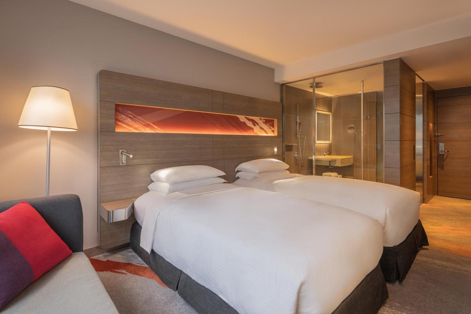 Hyatt Regency Taoyuan International Airport Exterior foto A room at the hotel