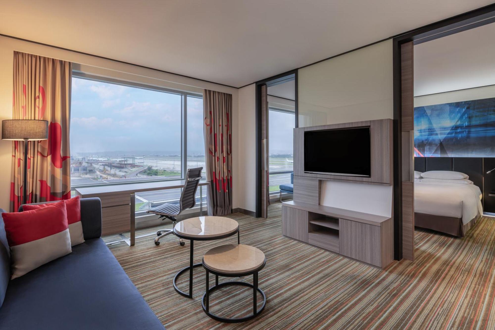 Hyatt Regency Taoyuan International Airport Exterior foto Suite