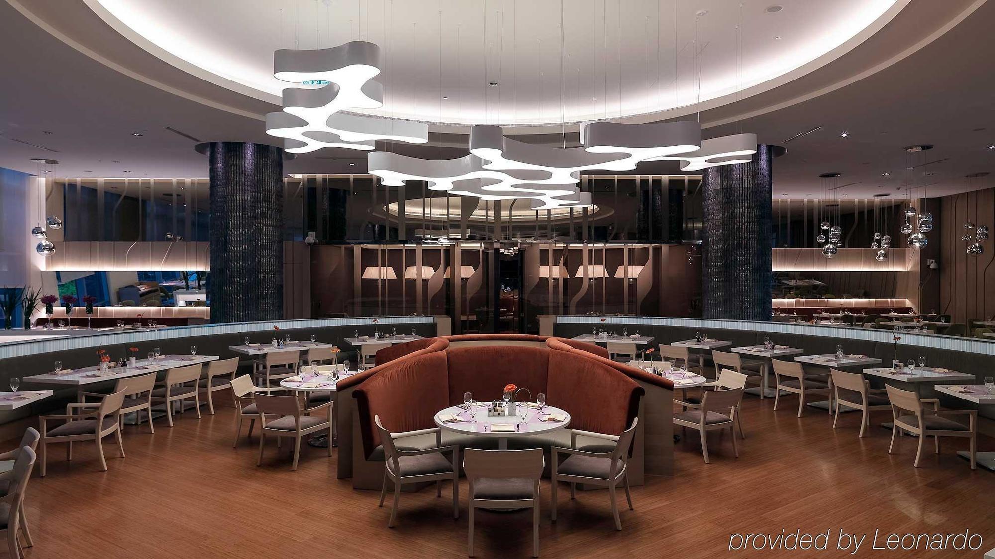 Hyatt Regency Taoyuan International Airport Exterior foto The interior of the restaurant