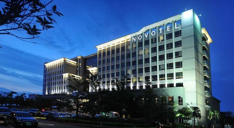 Hyatt Regency Taoyuan International Airport Exterior foto Novotel Hotel, Kota Kinabalu