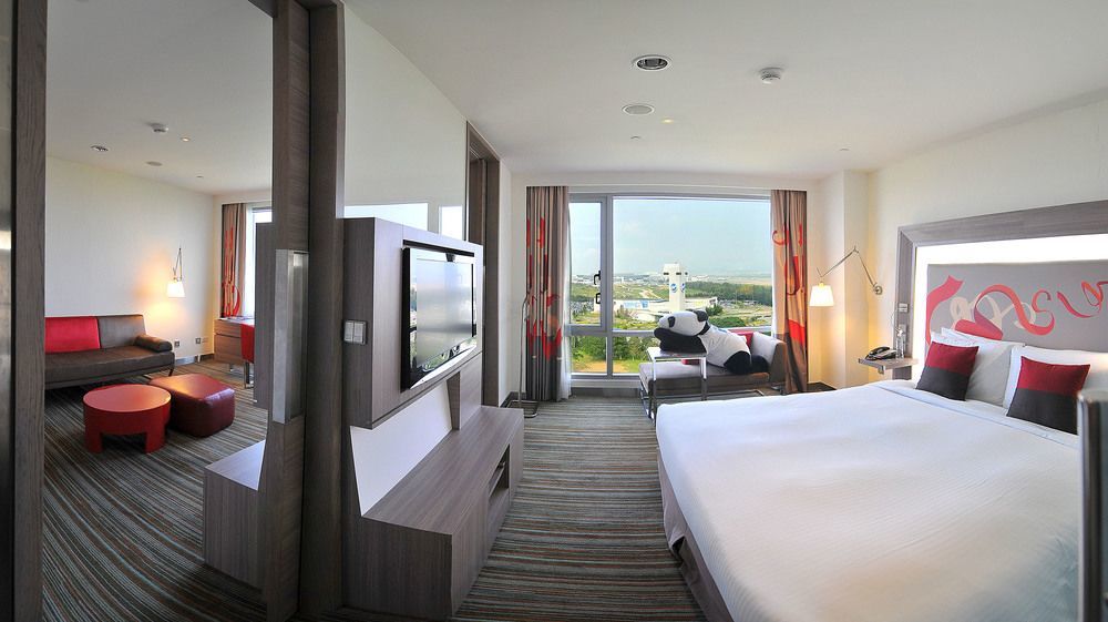 Hyatt Regency Taoyuan International Airport Exterior foto Suite