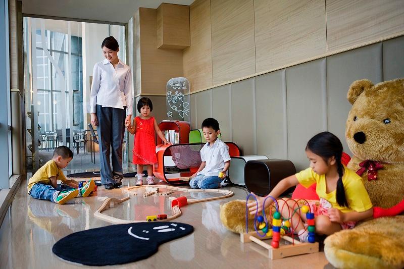 Hyatt Regency Taoyuan International Airport Exterior foto The Children's Club at the Shangri-La Hotel, Kuala Lumpur
