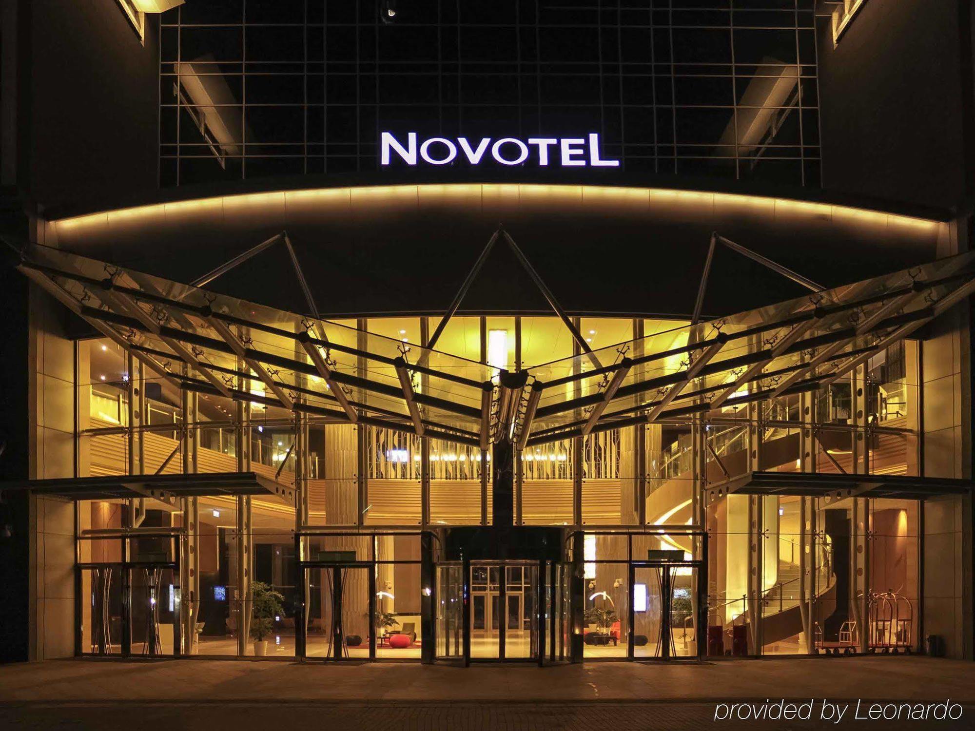 Hyatt Regency Taoyuan International Airport Exterior foto Novotel Hotel, Kuala Lumpur